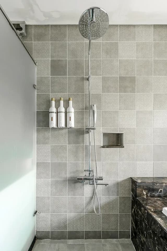 Han- Yan Design Hotel-Deluxe Quadruple Room with Balcony-13