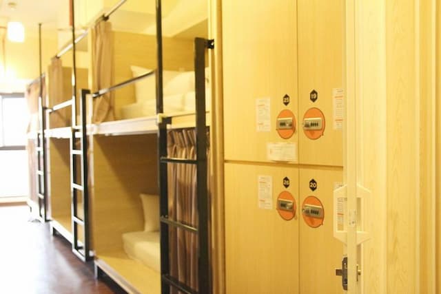 星盒青年旅館-12床混合宿舍間的1個床位-5