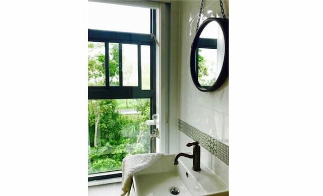 Tall House-River View Suite-9