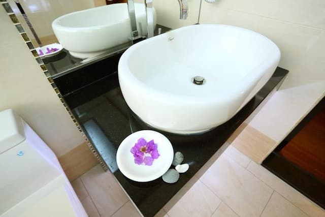 Dahua Ziwei B&B | Can accommodate 12 people in a private room in Hualien | Pastoral leisurely forest life-Bignonias Quad Room-9