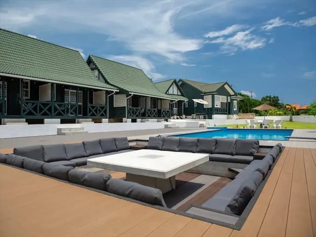 距海灘僅1分鐘！泳池直連/免費停車/複式4棟＋2室一廳1棟/Max21人-4棟複式＋1棟2室1廳 可容納21人(共5棟)-8