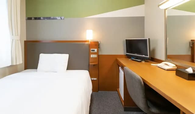 康福飯店 富山｜富山站徒歩3分/富岩運河環水公園開車4分-經濟雙人房【不挑房】-2