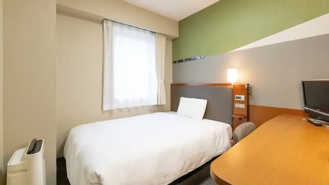 康福飯店 富山｜富山站徒歩3分/富岩運河環水公園開車4分-經濟雙人房【不挑房】-1