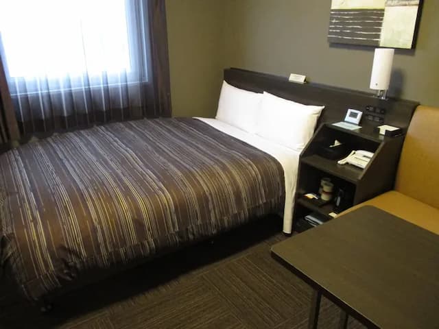 富山交流道口路線飯店｜富山站開車15分/富山機場開車10分-小雙人房【不挑房】-1