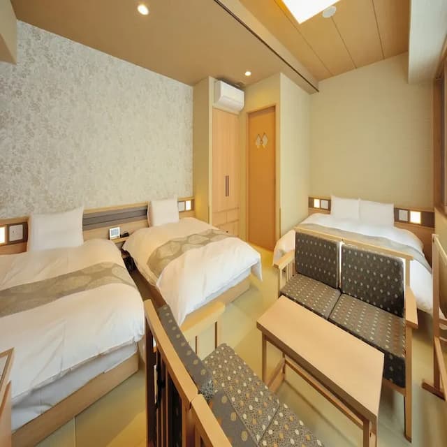 富山剱之湯 御宿野乃｜富山站徒步15分/富山城址公園徒步4分-高級三人房｜附檜木浴池【不挑房】-1