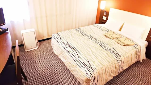 高岡站前滿天飯店｜高岡站徒步1分/高岡古城公園開車5分-豪華雙人房【不挑房】-1