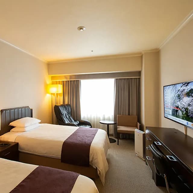 高岡新大谷飯店｜高岡站徒歩5分/高岡古城公園徒歩10分-行政雙床房｜附按摩椅【不挑房】-1