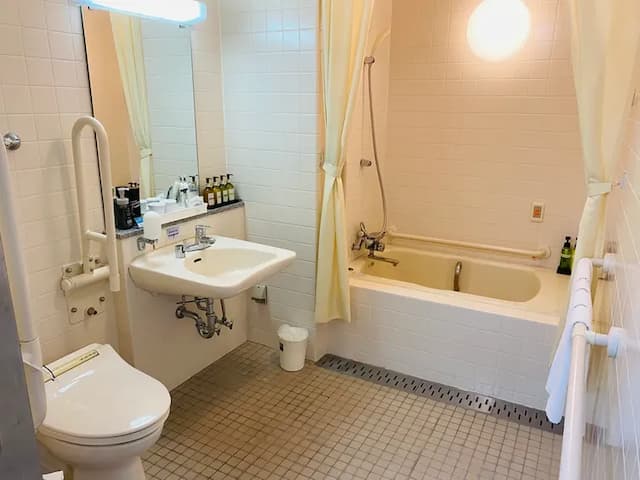 [Universal room/Japanese modern Japanese-Western room] 25 square meters