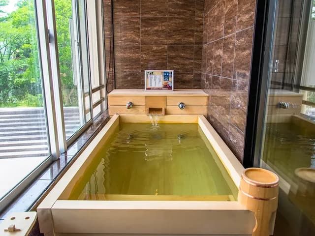 [Japanese modern Jr suite] 40 square meters + private terrace 6 square meters, cypress open-air bath
