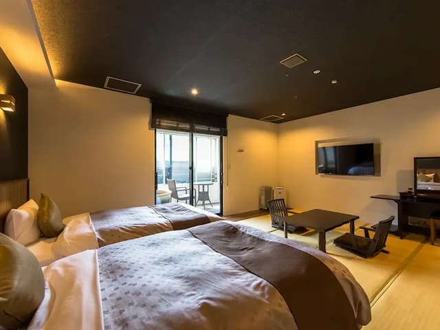 [Wamirei Jr. Suite] 40 square meters + private terrace 8 square meters, Shigaraki ware open-air bath