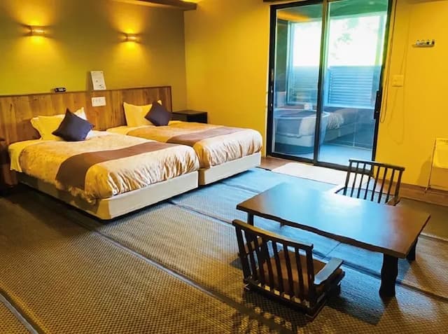 [Wamirei Jr. Suite] 40 square meters + private terrace 8 square meters, Shigaraki ware open-air bath