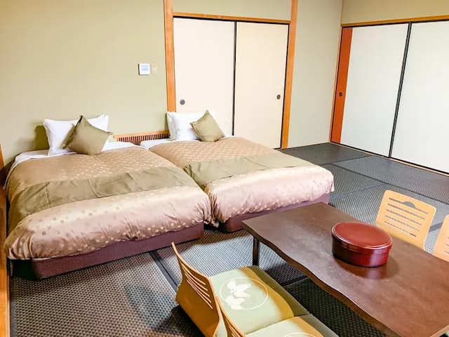 [Japanese beauty twin 10 tatami] 25 square meters + wide veranda