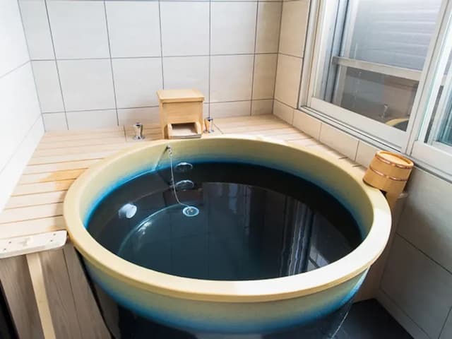 [Western modern superior] 25 square meters + private terrace 6 square meters, Shigaraki ware open-air bath