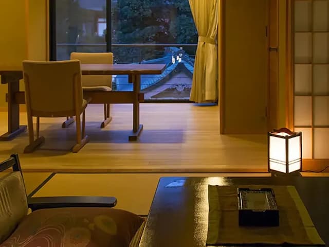 Guest room with new cypress view open-air bath