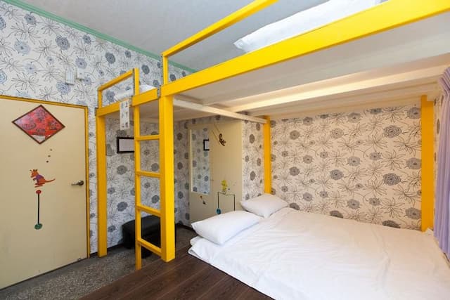 512 huts homestay-Quadruple Room-4