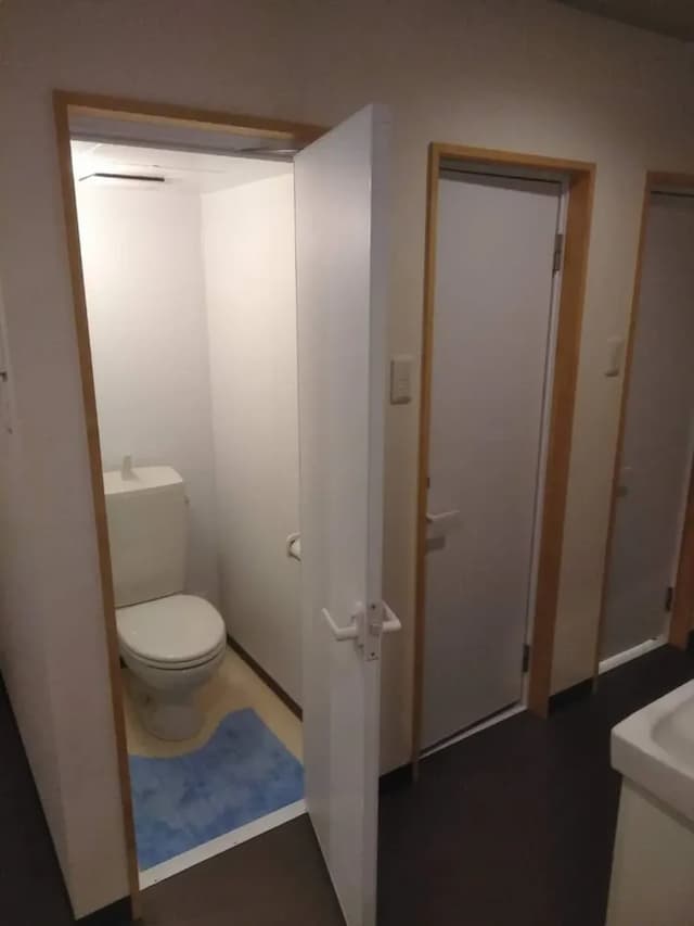 Male-Only Dormitory in Ishigaki Island with Free Sauna/New Ishigaki Airport 25min by car-One bed space (men only)-6