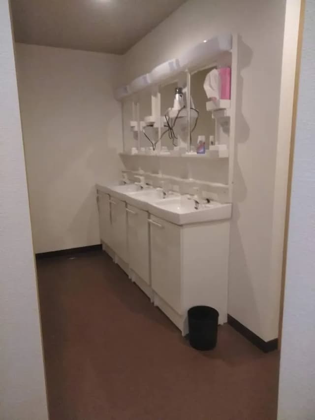 Male-Only Dormitory in Ishigaki Island with Free Sauna/New Ishigaki Airport 25min by car-One bed space (men only)-4