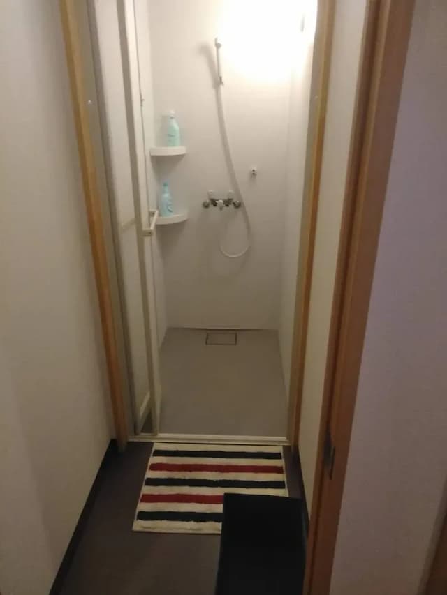 Male-Only Dormitory in Ishigaki Island with Free Sauna/New Ishigaki Airport 25min by car-One bed space (men only)-5