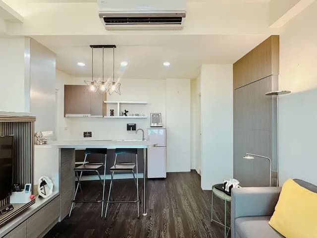 運河十六 海港景觀旅宿-港景套房B-1