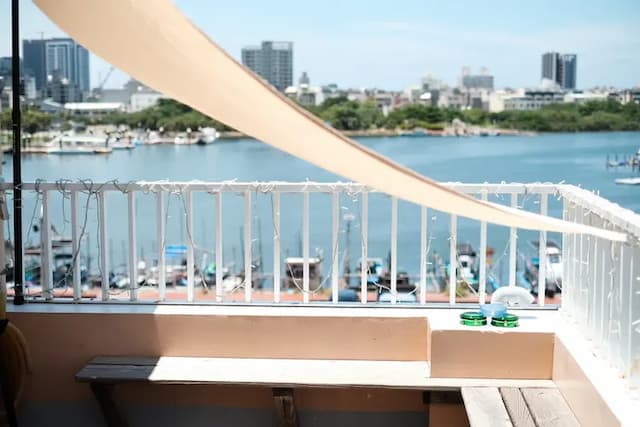 運河十六 海港景觀旅宿-港景套房C-8