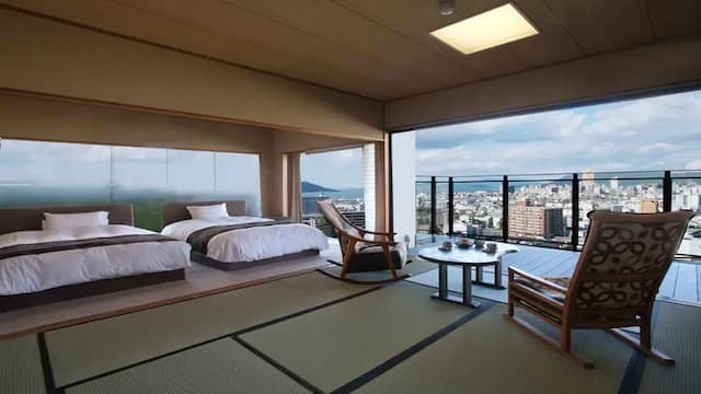 ◆Natural hot spring◆ [Hinoki cypress bath with a view] Corner suite A《With balcony》