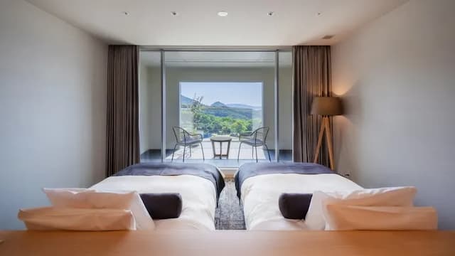 Olivean小豆島 夕陽之丘飯店 | 方便至妖怪美術館1號館-露台房【不挑房】-1