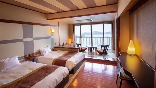 Superb ocean view DX Japanese-Western style room