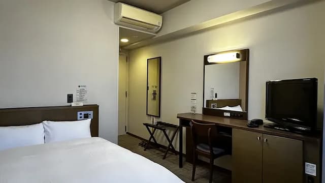 丸龜ROUTE-INN飯店 | 丸龜站開車約5分鐘-小雙人房【不挑房】-1