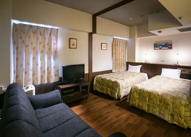 山形七日町華盛頓飯店｜近JR山形站/山形城跡開車6分/諏訪神社步行16分-落地雙床房【不挑房】-1