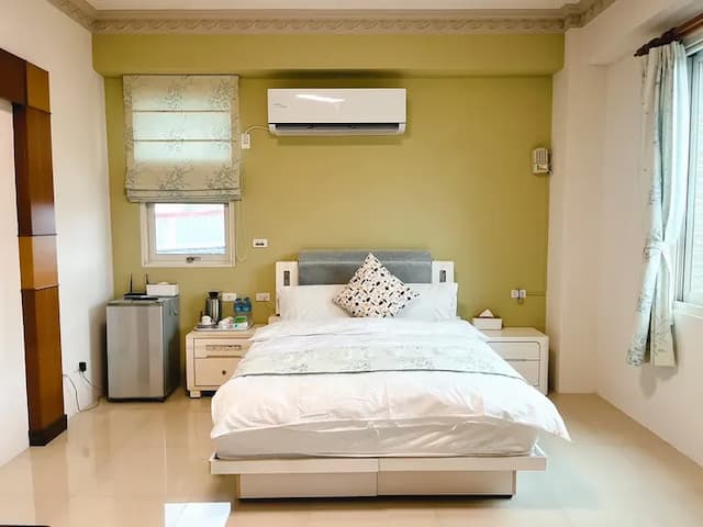 통이더지아 (Tong E De Jia)-Cozy Quadruple Room with breakfast-7