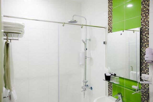 KeyInn Space-Standard Twin Room-3