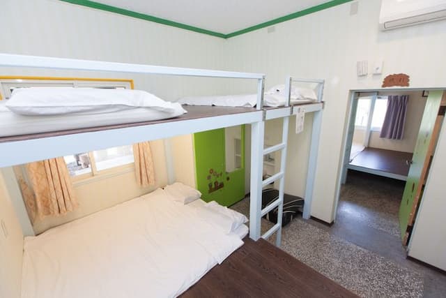 512 huts homestay-Eight-person Room (Hirse)-3