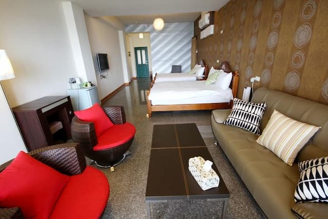 浪花一朵朵民宿 | 可选购海景房型-Ocaen view room l Golden Age Quadruple Room-9