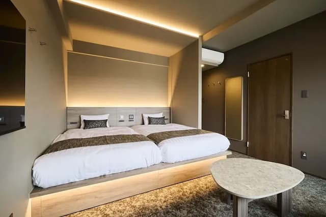 FAV 鹿兒島中央｜鹿兒島中央站步行10分-高級雙床房-1