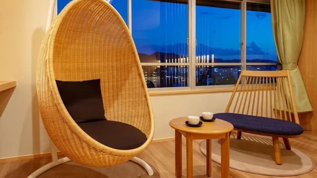 [Tensei Hollywood Twin] Make your relaxing time in your room even more comfortable with a hanging chair.