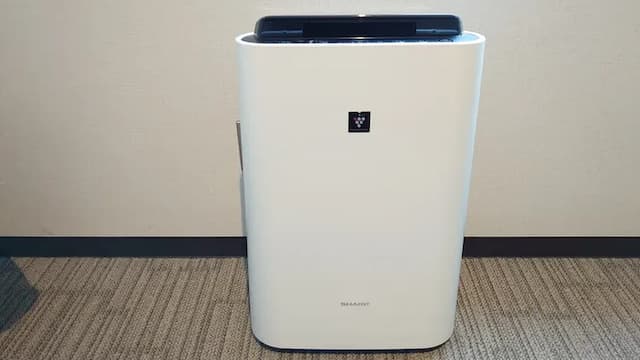 Humidified air purifier Plasmacluster installed in all rooms