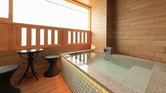 <Ruri-RURI> Japanese-Western style twin hot spring open-air bath + France Bed electric bed