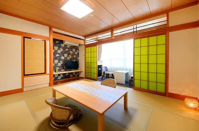 鬼怒川溫泉丸京旅館｜鬼怒川溫泉站徒步3分/大浴場/日光東照宮開車40分-〈土〉和室｜10張榻榻米【不挑房間】-1