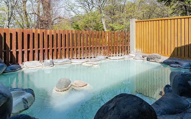 中禪寺溫泉 中禪寺金谷飯店｜日光山中禪寺開車9分/中禪寺湖景-湖景豪華三床房【不挑房】-5