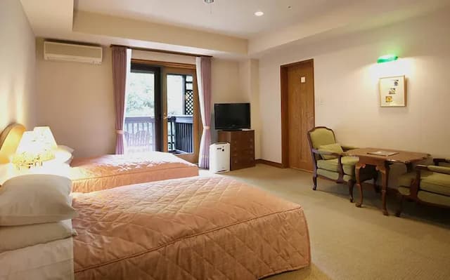 中禪寺溫泉 中禪寺金谷飯店｜日光山中禪寺開車9分/中禪寺湖景-湖景標準雙床房【不挑房】-2