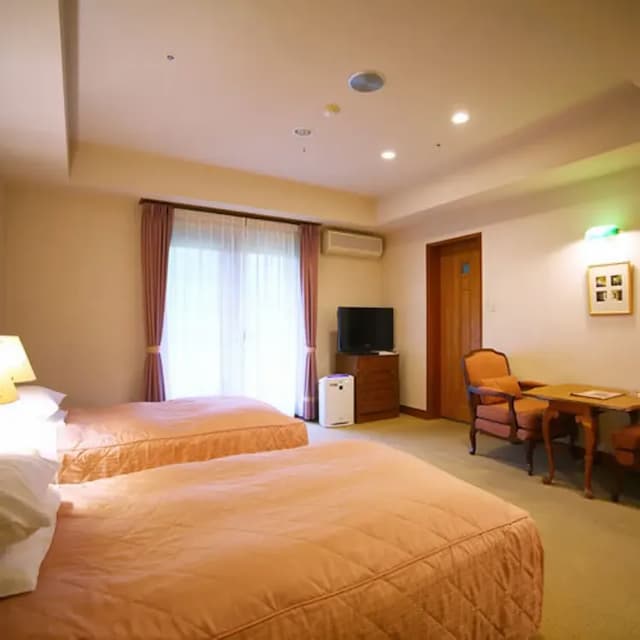 中禪寺溫泉 中禪寺金谷飯店｜日光山中禪寺開車9分/中禪寺湖景-湖景標準雙床房【不挑房】-1