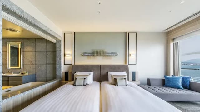 Premier Luxury Floor "Vista" Hinode Kiln and Shigaraki Ware