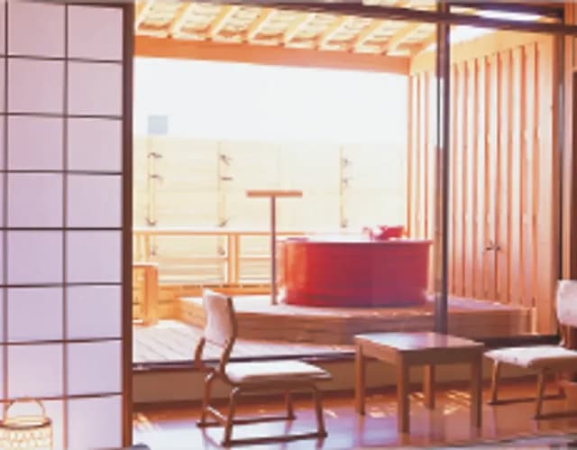 道後プリンスホテル-清月亭  露天風呂付客室-3