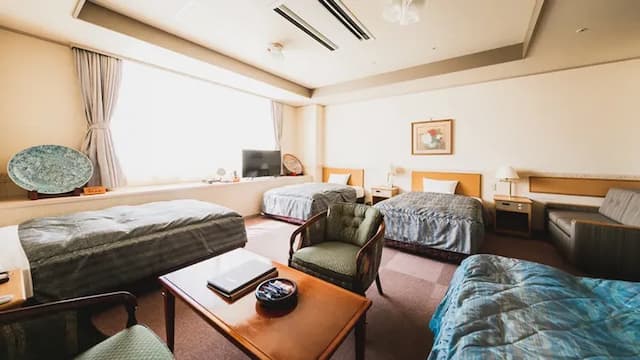 Dogo Onsen Hotel Tsubakikan-Standard Quad Room-1