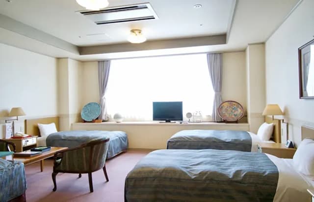 Dogo Onsen Hotel Tsubakikan-Standard Quad Room-2