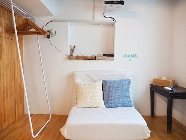 Thinking of the B&B｜The old house with the patio mixed with the western and the western, close to Shennong Street-Loft Garden Room-5