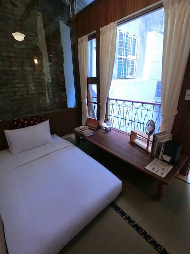 Thinking of the B&B｜The old house with the patio mixed with the western and the western, close to Shennong Street-Travel Alone in Garden Patio Room-1
