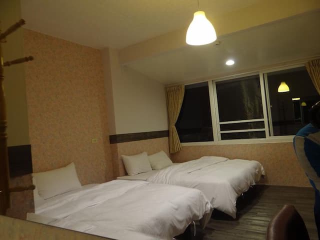 스카이 라운지 b&b, 대만, 일월담, 시투 근처 seukai launji b&b, daeman, il-woldam, situ geuncheo-Parent-child Game Quadruple Room-4