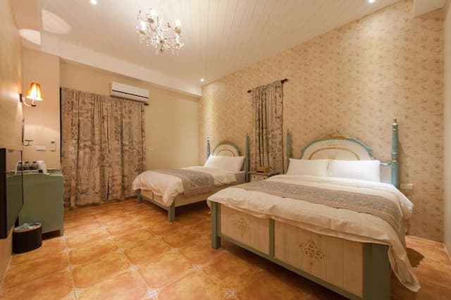 Muxi Holiday Resort-Quadruple room-1