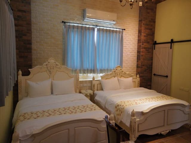 브루리스 던 Brulee's done-Quadruple Room-1